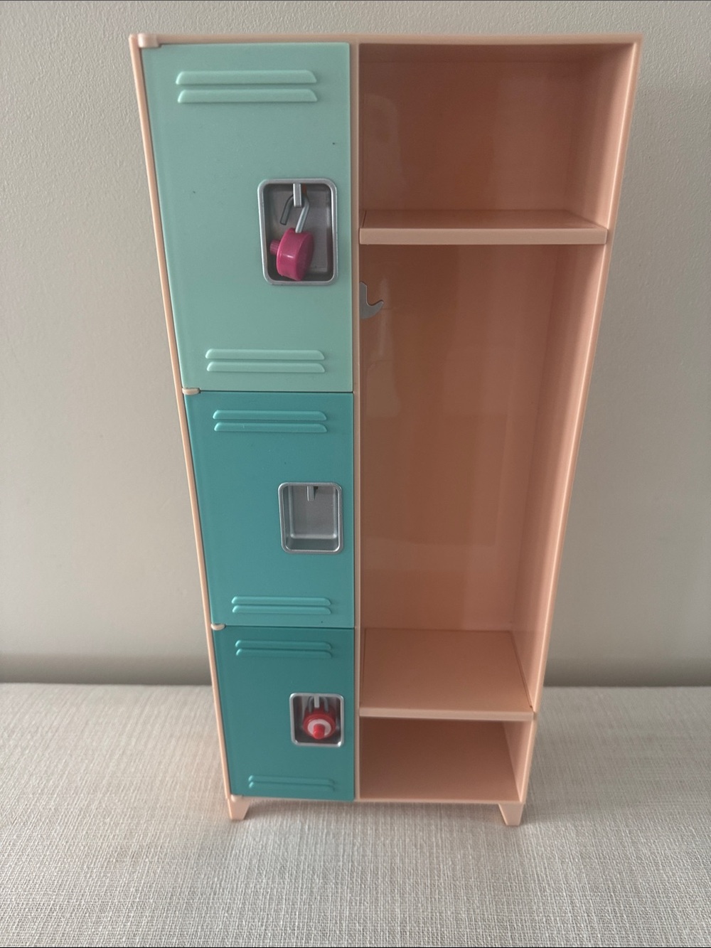 Our Generation School locker for 18 in doll